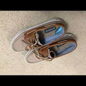 SPERRY TOP SIDER BOAT SHOES SZ 9
